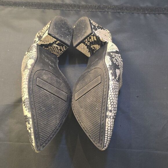 TIME AND TRU SNEAKING BLOCK HEEL PLATFORM MULE SHOE - Picture 15 of 16